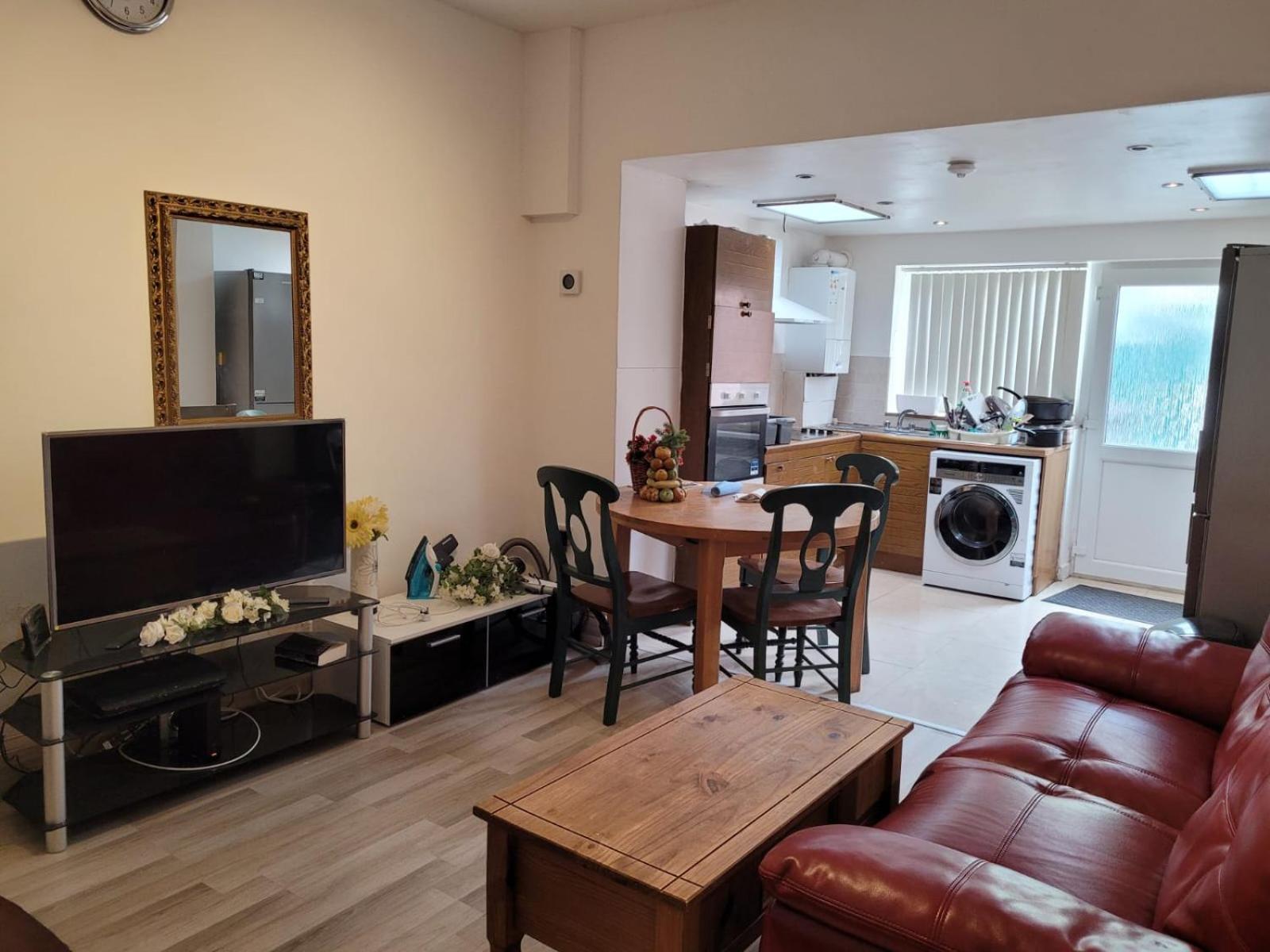 Nice Double Bedroom Near Qmc Nottingham Kültér fotó